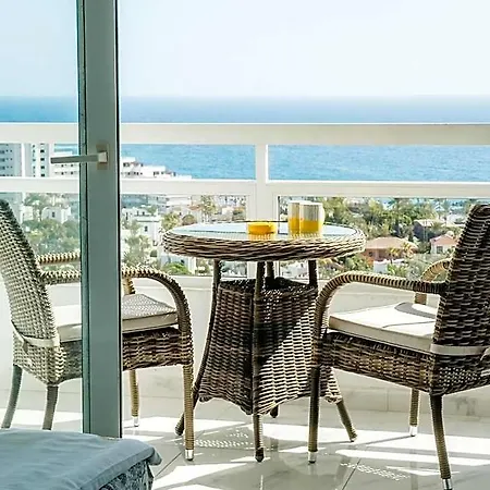 Sunny Oceanview Ponderosa In Costa Adeje Apartmanhotel 4*